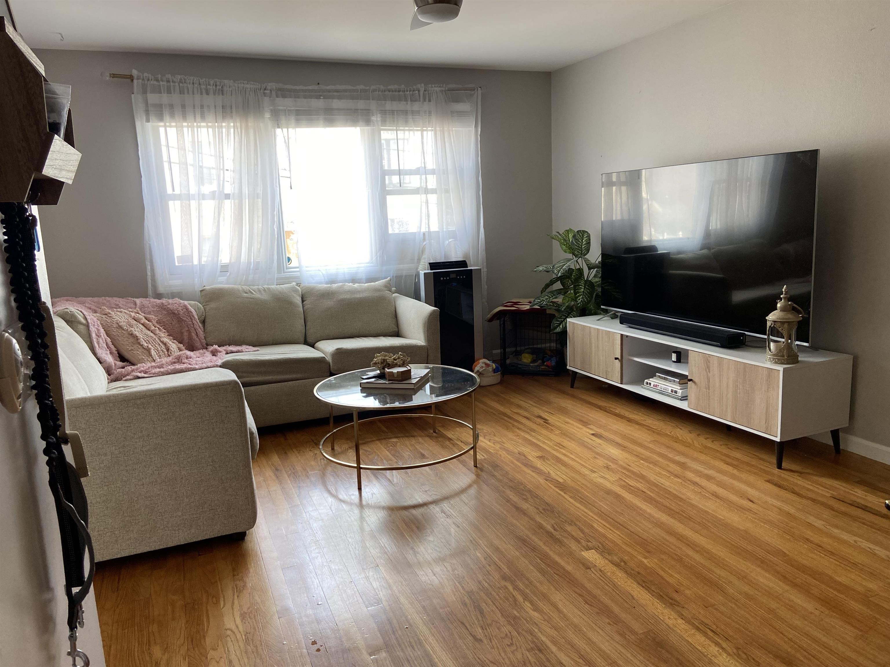 313 9th Street Union City NJ 07087