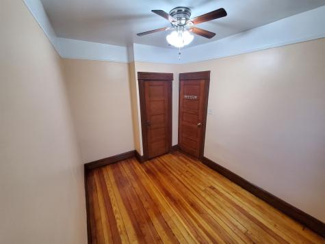 387 Avenue E Bayonne NJ 07002