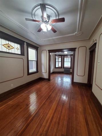 387 Avenue E Bayonne NJ 07002