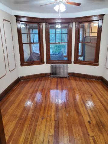 387 Avenue E Bayonne NJ 07002