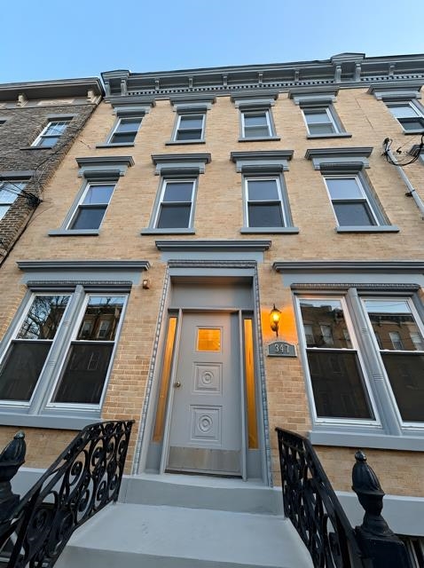 347 7th Street Jersey City NJ 07302-1841