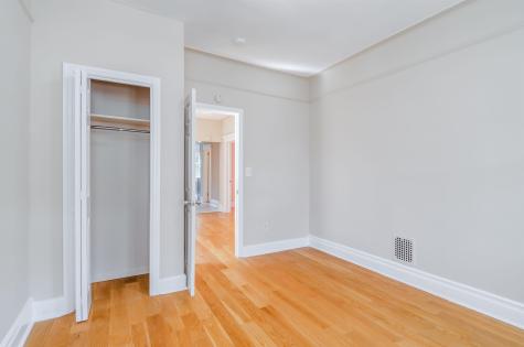 124 West 54th Street Bayonne NJ 07002