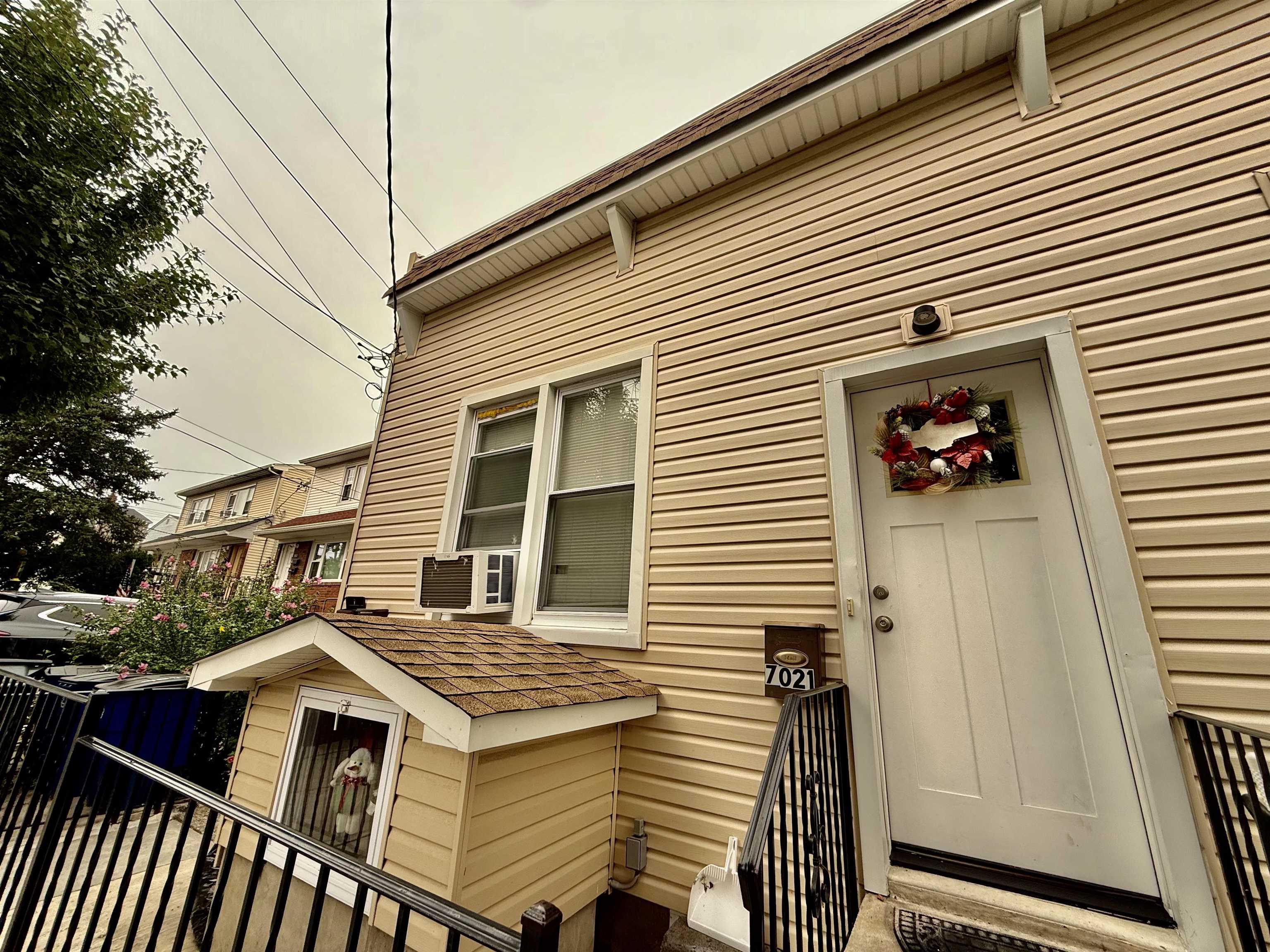 7021 Durham Avenue North Bergen NJ 07047