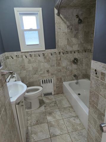 14 Newark Bay Court Bayonne NJ 07002