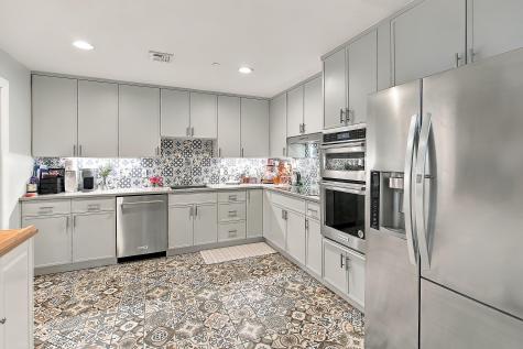 208 Shearwater Court West Jersey City NJ 07305