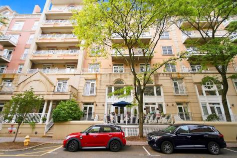 208 Shearwater Court West Jersey City NJ 07305