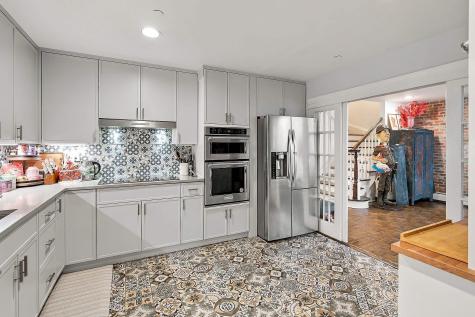 208 Shearwater Court West Jersey City NJ 07305