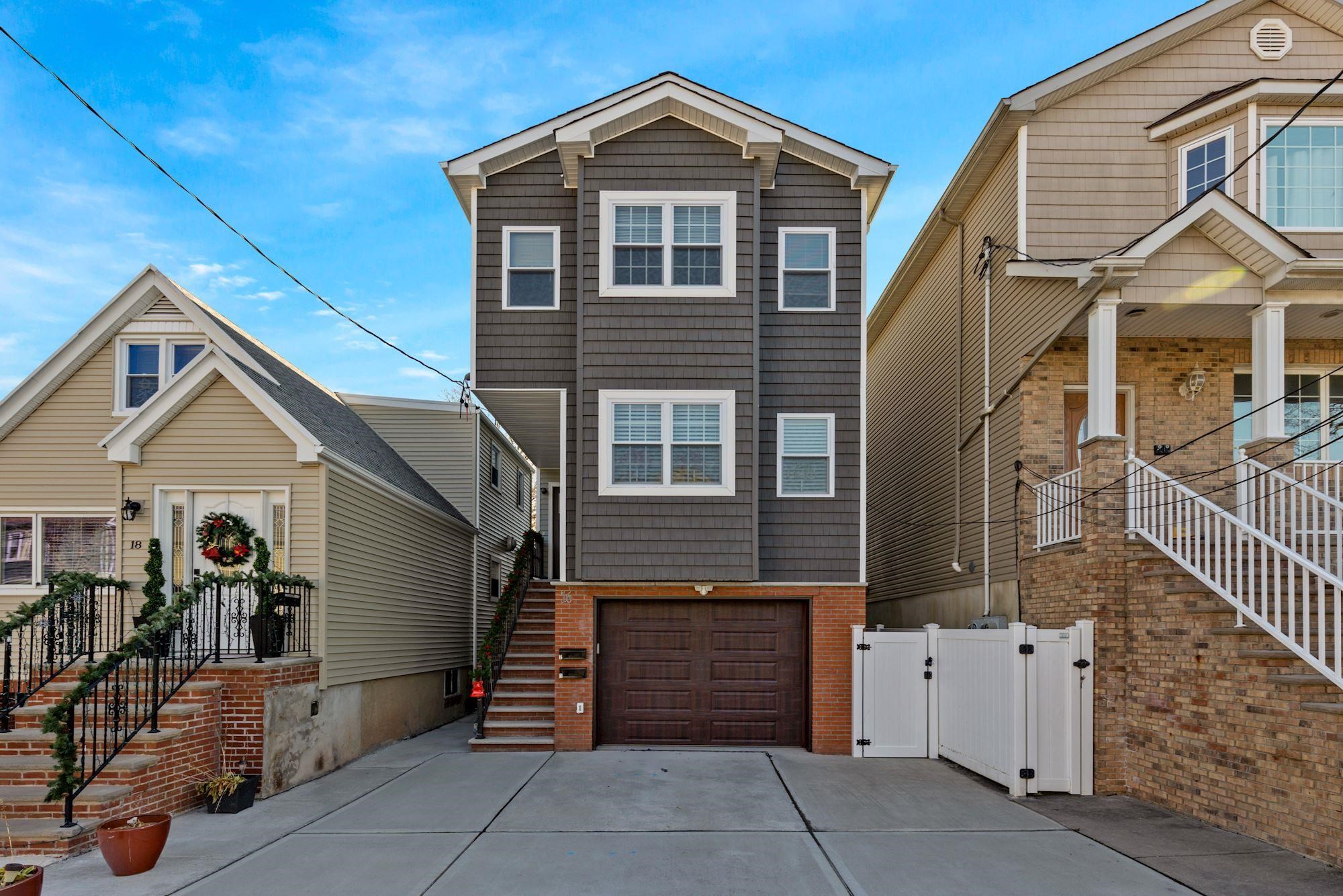 16 Herrick Court Bayonne NJ 07002