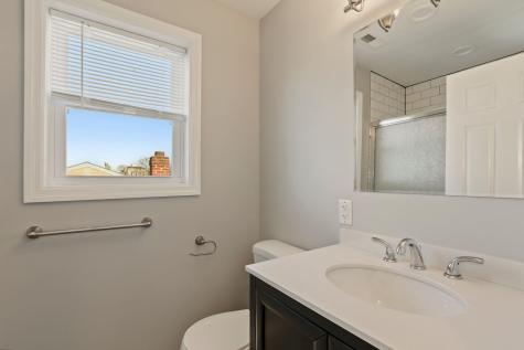 16 Herrick Court Bayonne NJ 07002