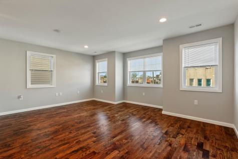16 Herrick Court Bayonne NJ 07002