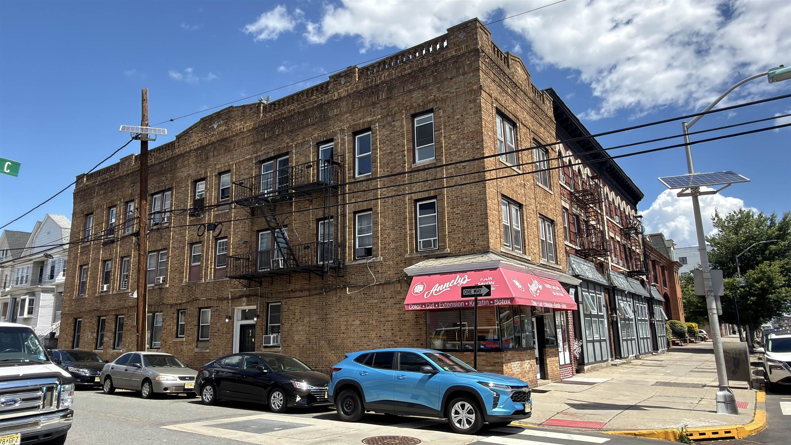 397 Avenue C Bayonne NJ 07002