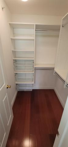 9 Mcmartin Court Jersey City NJ 07305