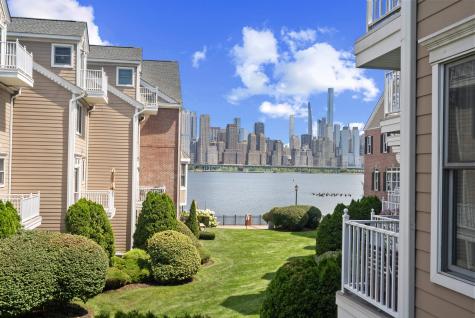 478 Buffalo Court West New York NJ 07093