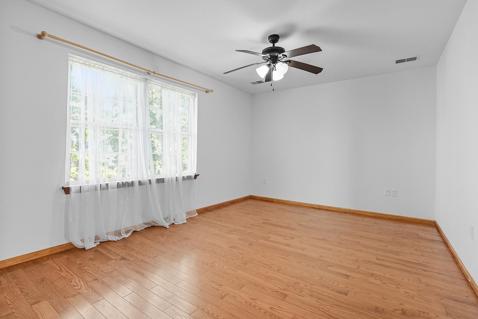 87 Cottage Street Bayonne NJ 07002