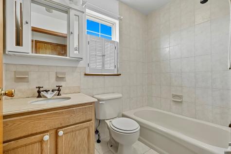 87 Cottage Street Bayonne NJ 07002