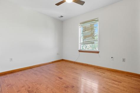 87 Cottage Street Bayonne NJ 07002