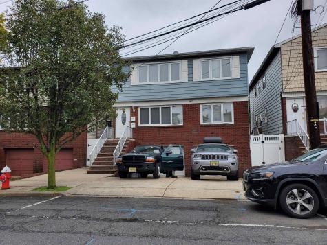 8 Packard Street Bayonne NJ 07002