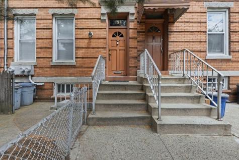 394 Woodlawn Avenue Jersey City NJ 07305