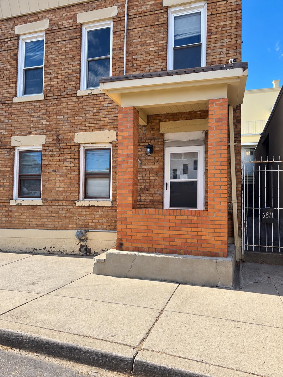 6809 Newkirk Avenue North Bergen NJ 07047