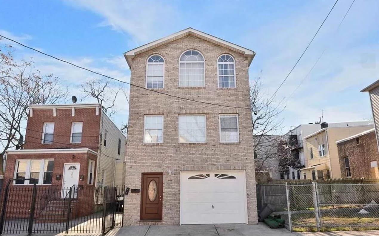 28 Van Cleef Street Jersey City NJ 07305