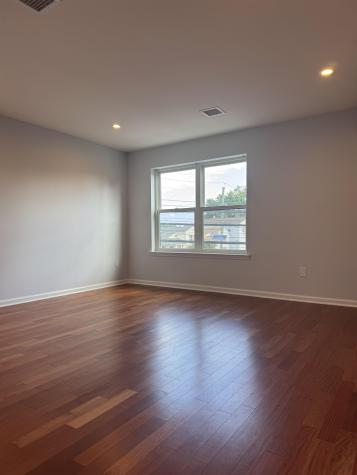 315 Centre Avenue Secaucus NJ 07094