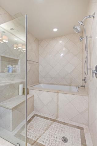 250 Henley Place Weehawken NJ 07086
