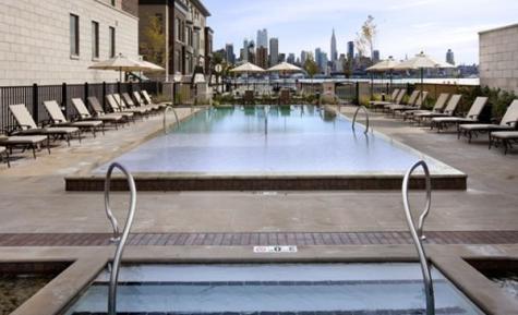 250 Henley Place Weehawken NJ 07086