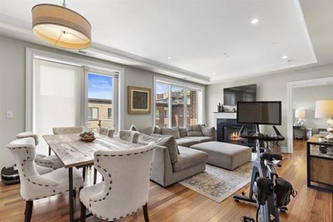 250 Henley Place Weehawken NJ 07086