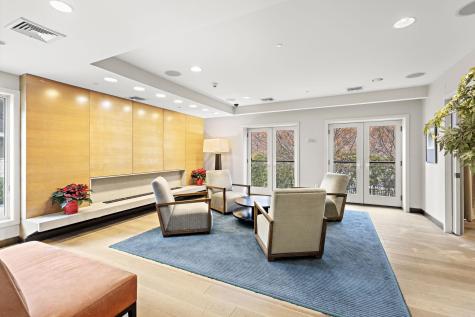 250 Henley Place Weehawken NJ 07086