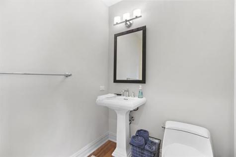 250 Henley Place Weehawken NJ 07086