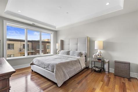 250 Henley Place Weehawken NJ 07086