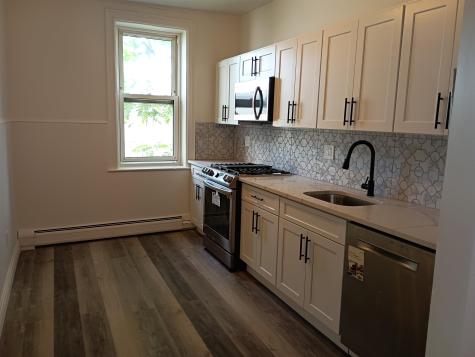 18 Oakland Avenue Jersey City NJ 07306