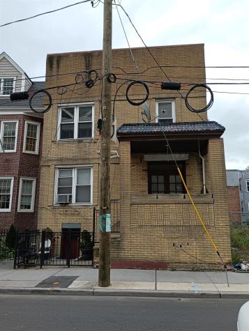 18 Oakland Avenue Jersey City NJ 07306
