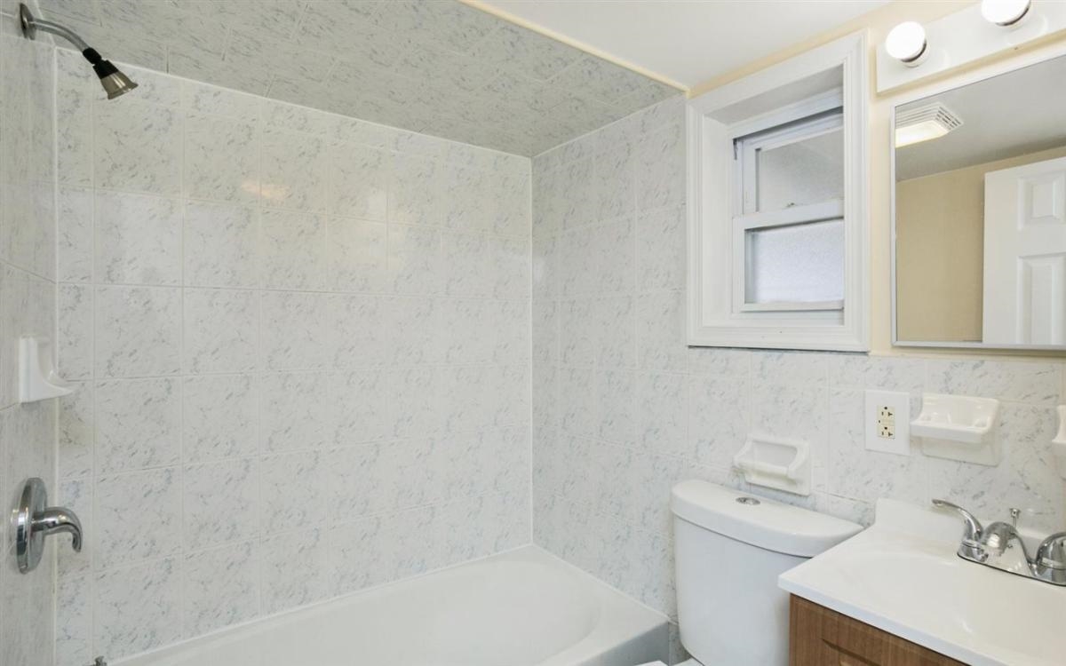 213 Nunda Avenue Jersey City NJ 07306