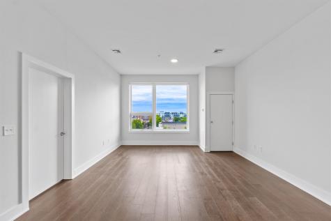 260 Avenue E Bayonne NJ 07002