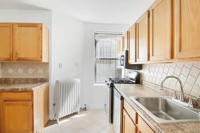 435 79th Street North Bergen NJ 07047