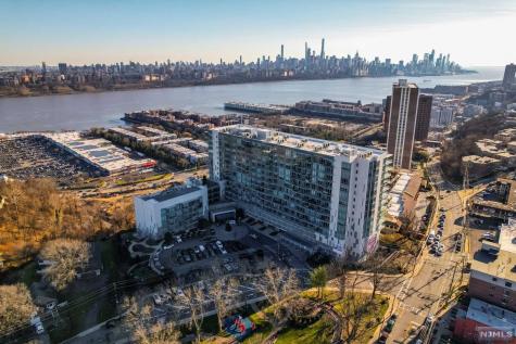 320 Adolphus Avenue Cliffside Park NJ 07010