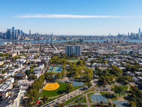 100 Manhattan Avenue Union City NJ 07087