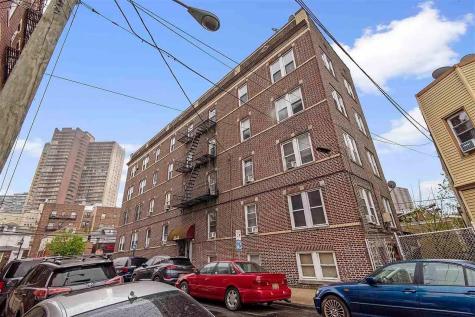 103 Westover Place West New York NJ 07093