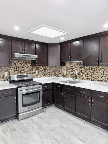5 Chopin Court Jersey City NJ 07302