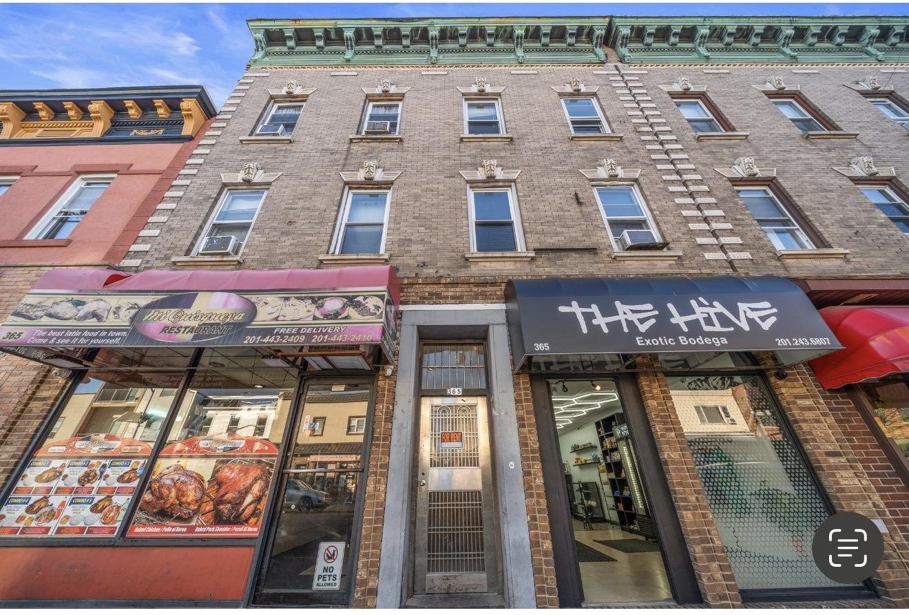 365 Broadway Bayonne NJ 07002-0000