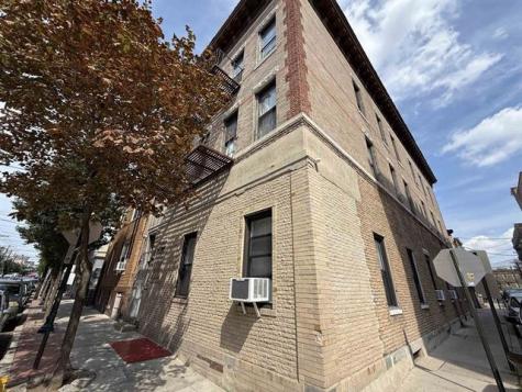 900 Bergenline Avenue Union City NJ 07087