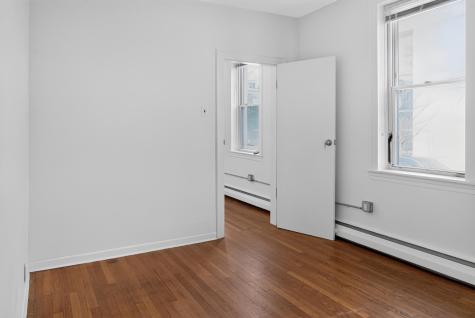 352 Avenue C Bayonne NJ 07002