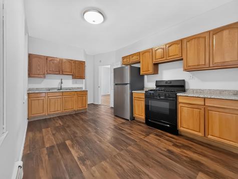 352 Avenue C Bayonne NJ 07002