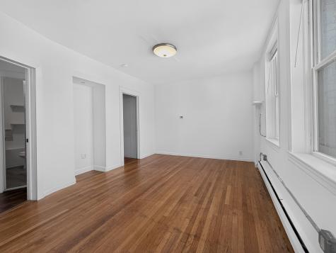 352 Avenue C Bayonne NJ 07002