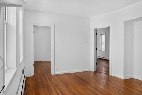 352 Avenue C Bayonne NJ 07002