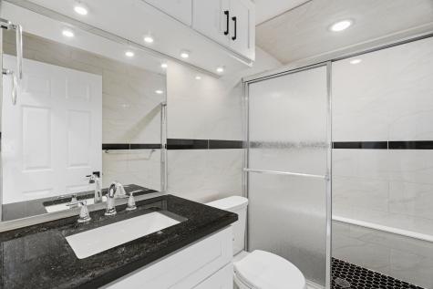 14 West 49th Street Bayonne NJ 07002