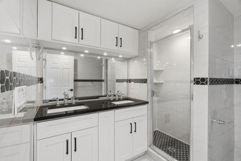 14 West 49th Street Bayonne NJ 07002