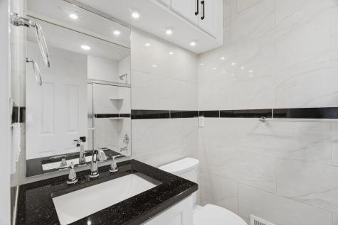 14 West 49th Street Bayonne NJ 07002