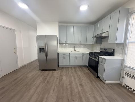 28 East 32nd Street Bayonne NJ 07002-0000